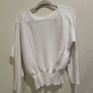 Vici white sweater